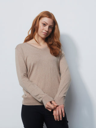 Daily Sports Tea Long Sleeve Pull Over- Fudge