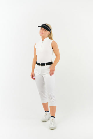 Black telephone wire ladies golf visor constructed with quick-drying fabrics. The visor comes in a one size fits all. It also features a concealed magnet  in the strong curved peak with a hand enamelled lace effect flower shaped golf ball marker. The headband features a soft lined absorbent towel and is crystal-adorned. 